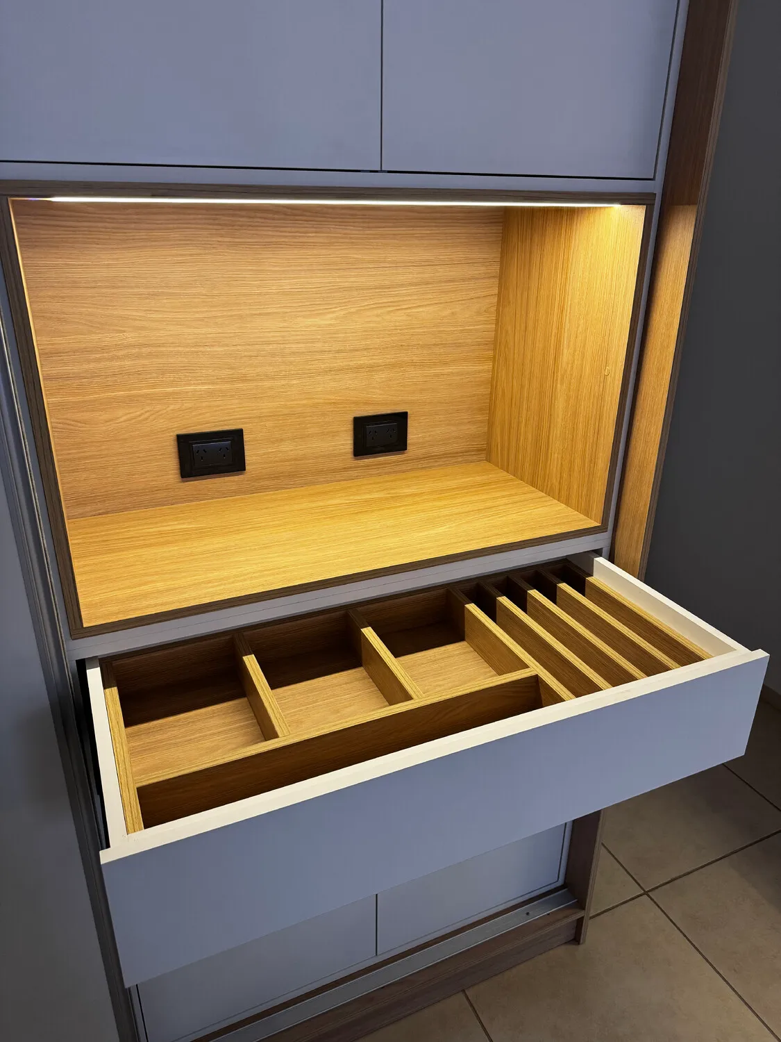 Detalle de mueble a medida: cajón personalizado